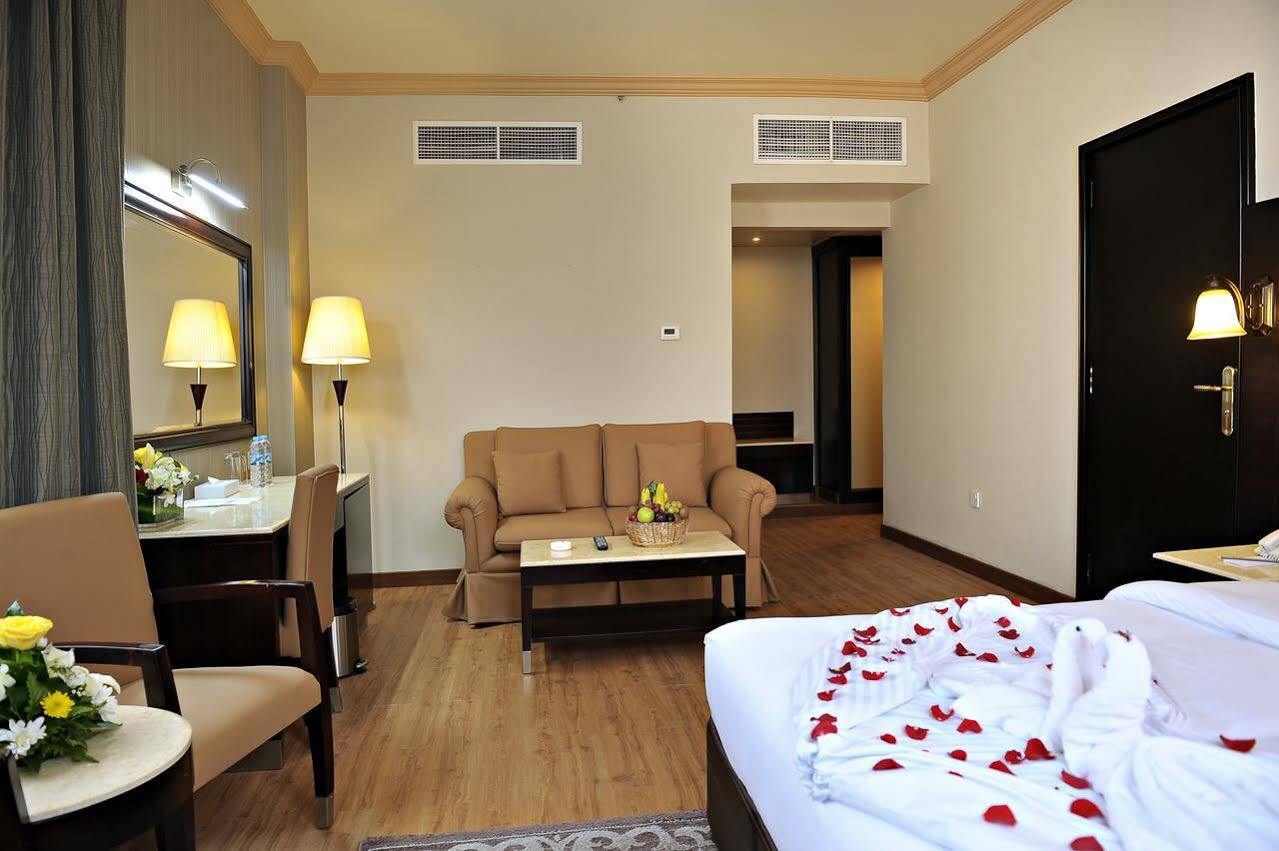 Signature Inn Al Riqqa 두바이 외부 사진